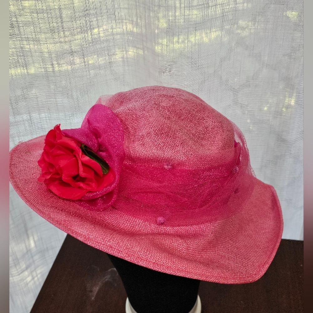 Miss Bierner straw hat lady Pink netting